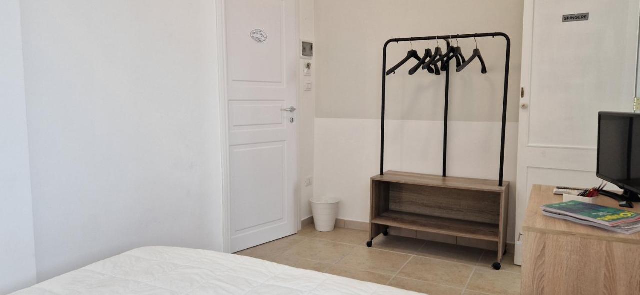 Diaz Rooms Lecce Exterior foto